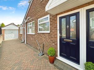 Front door- click for photo gallery